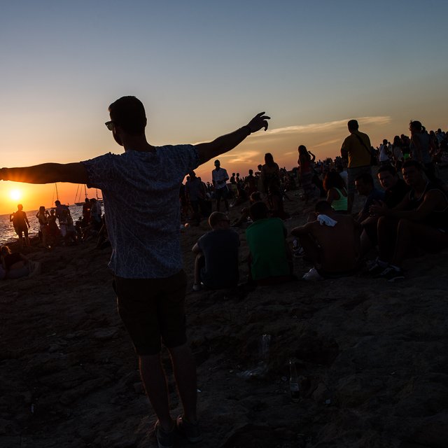 Ibiza Songs 2015: The Dance Party Music That Will Soundtrack Your ... - Capital XTRA